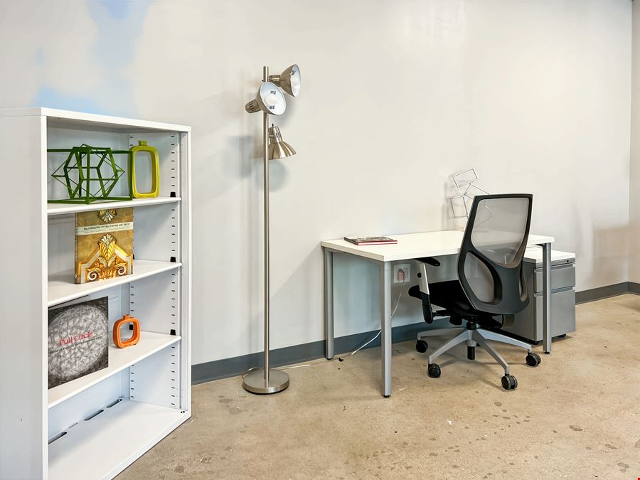 CA, Los Angeles - Spaces Santa Monica