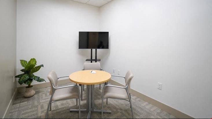 Meeting Room: Teamwork