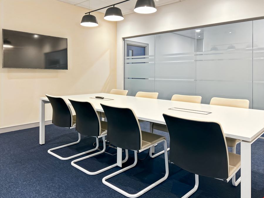 HQ - Weavers Business Park