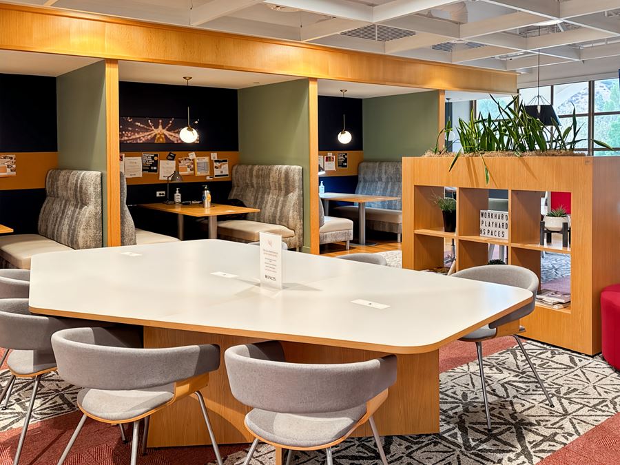 CA, Calabasas - Spaces Park Calabasas