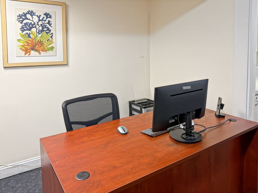 Regus - Tilton - W Main St