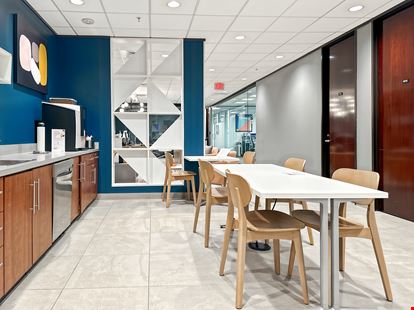 LA, New Orleans - Energy Centre Building