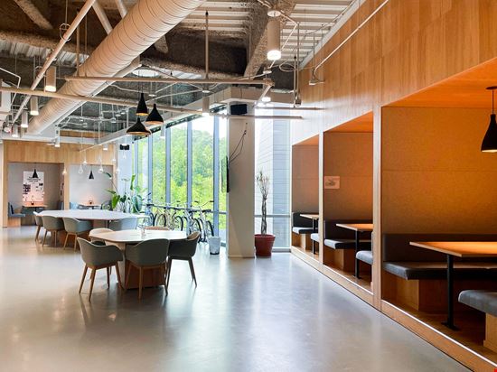 NC, Raleigh - Spaces Crabtree Terrace