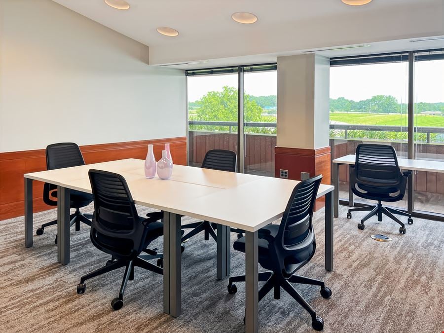 MI, Ann Arbor - Frank Lloyd Wright Dr