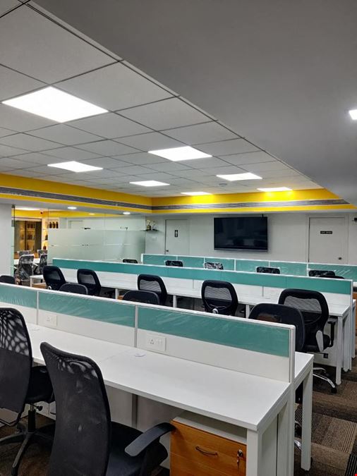 Community Coworks  - Solitaire Corporate Park