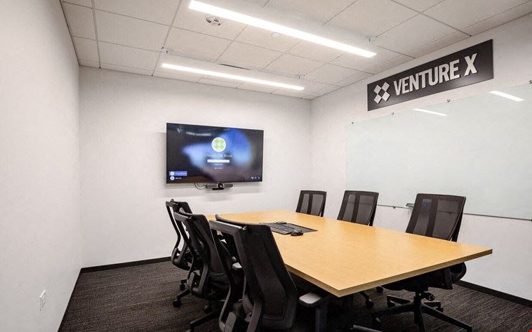 Medium Meeting Room