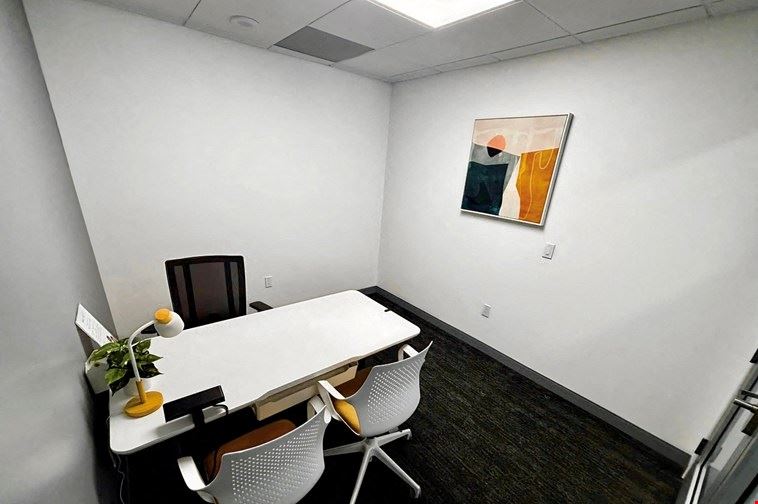 Day Office 626 ($25/hr or 1cr/hr)
