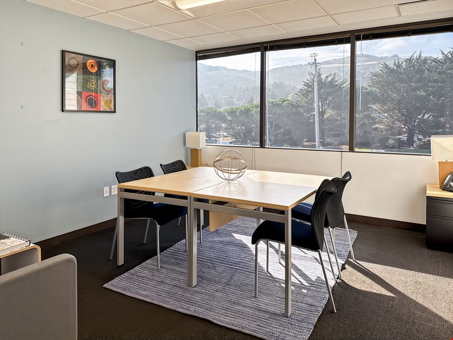 CA, Sausalito - Harbor Drive Executive Park