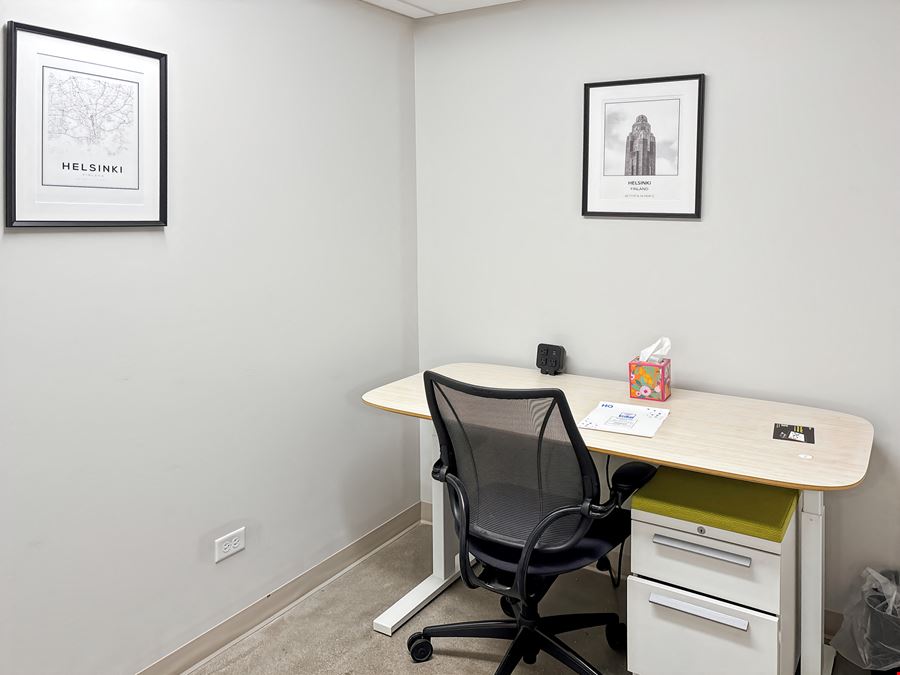 IL, Grayslake - N Atkinson Rd