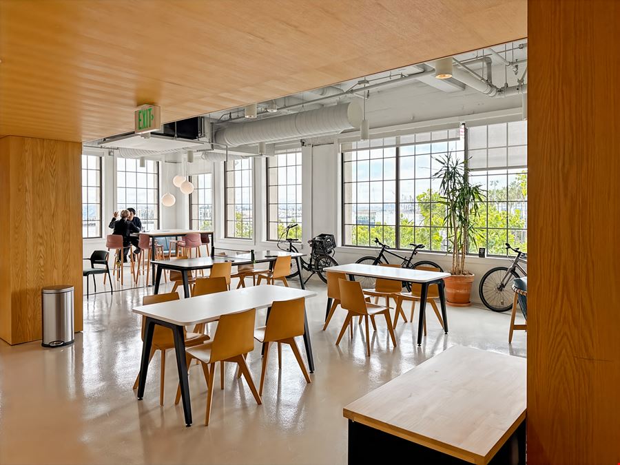 CA, Oakland - Spaces Jack London Square