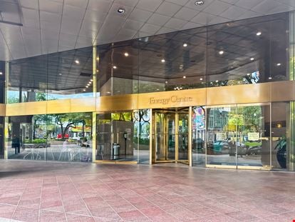 LA, New Orleans - Energy Centre Building