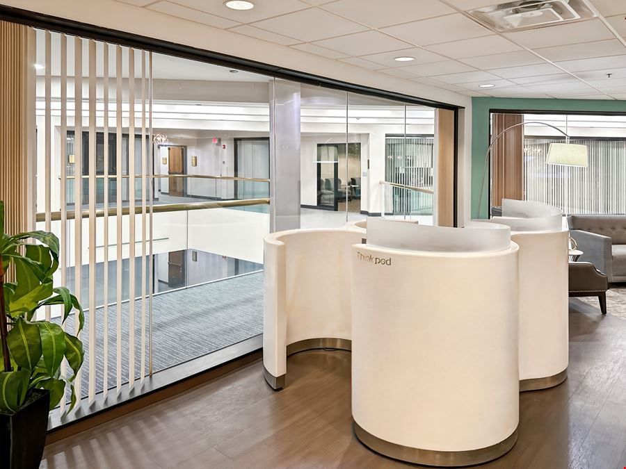 Regus - Dearborn