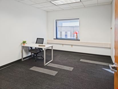 Regus - Appleton - W College Ave