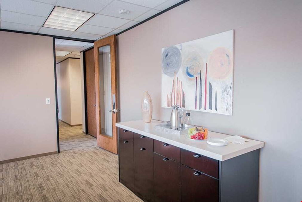 Galleria 5850 San Felipe Street