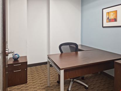 KY, Louisville – MET Building