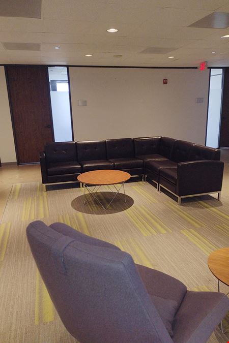 7322-7324 Southwest Freeway