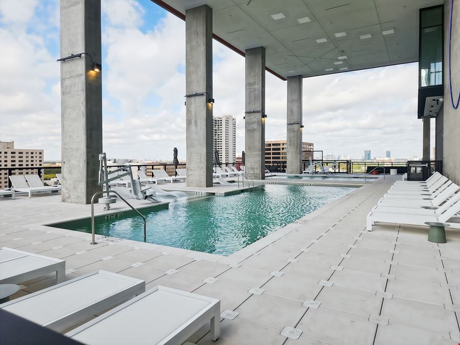 Regus - Houston - Branch St