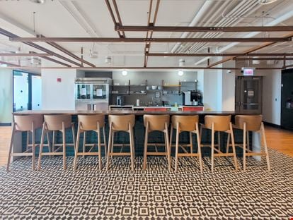 IL, Chicago - 332 S Michigan Avenue