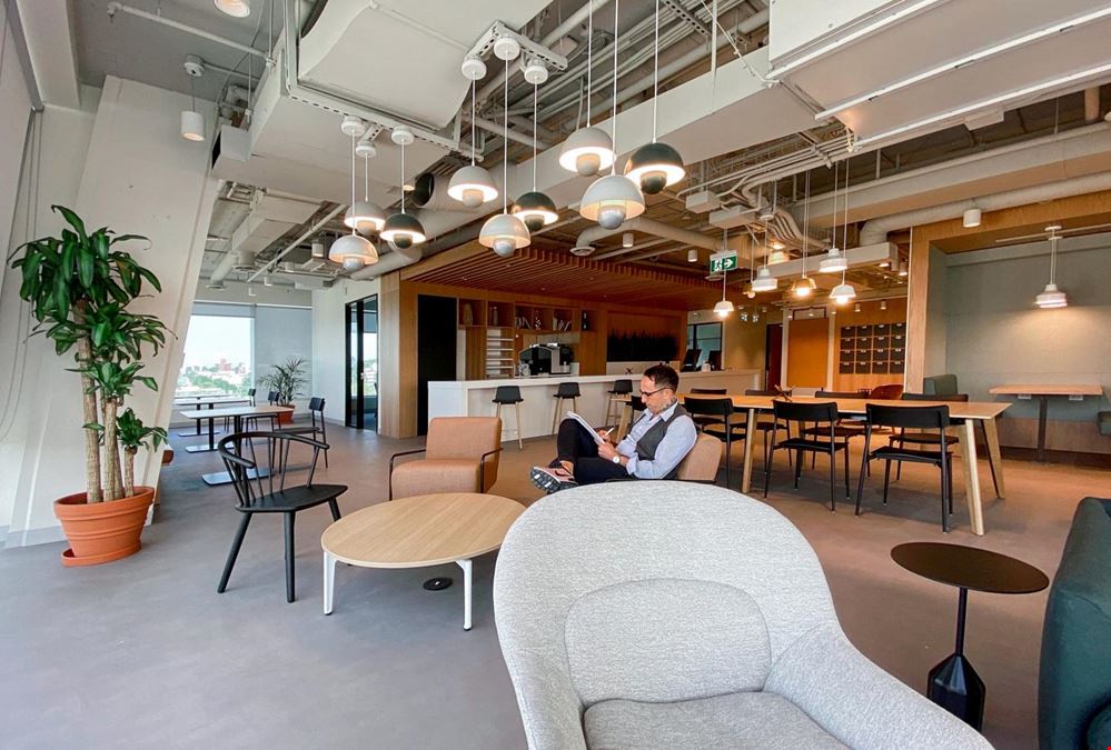 BC, Vancouver - 525 West 8th Avenue