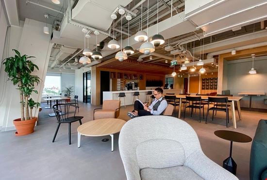 BC, Vancouver - 525 West 8th Avenue