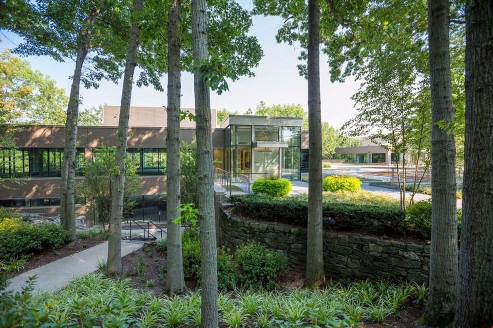 Industrious - Greenwich Office Park