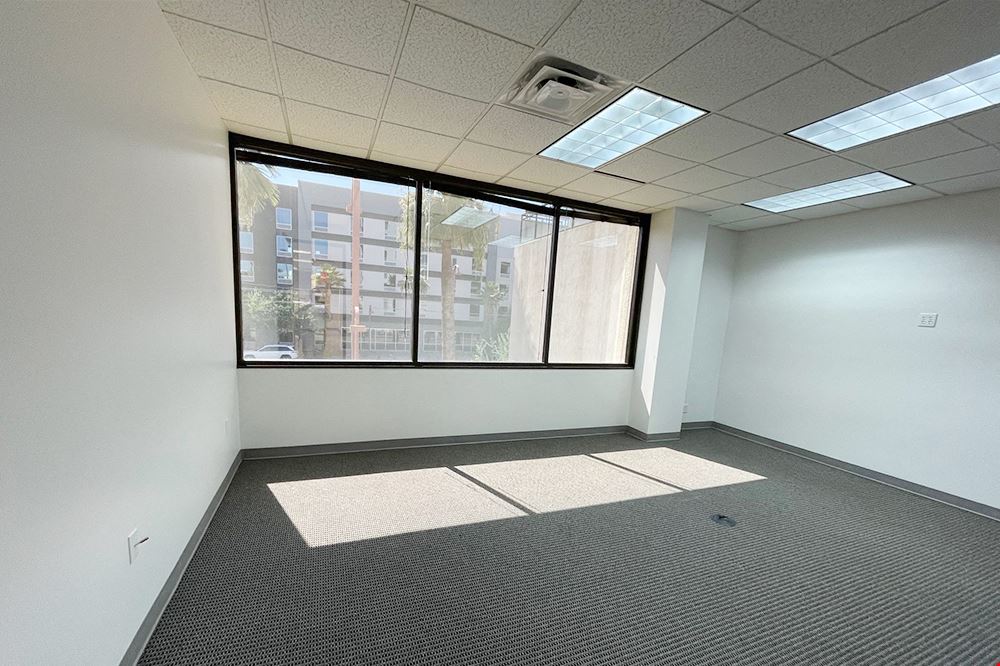 3101-3111 N Central Avenue