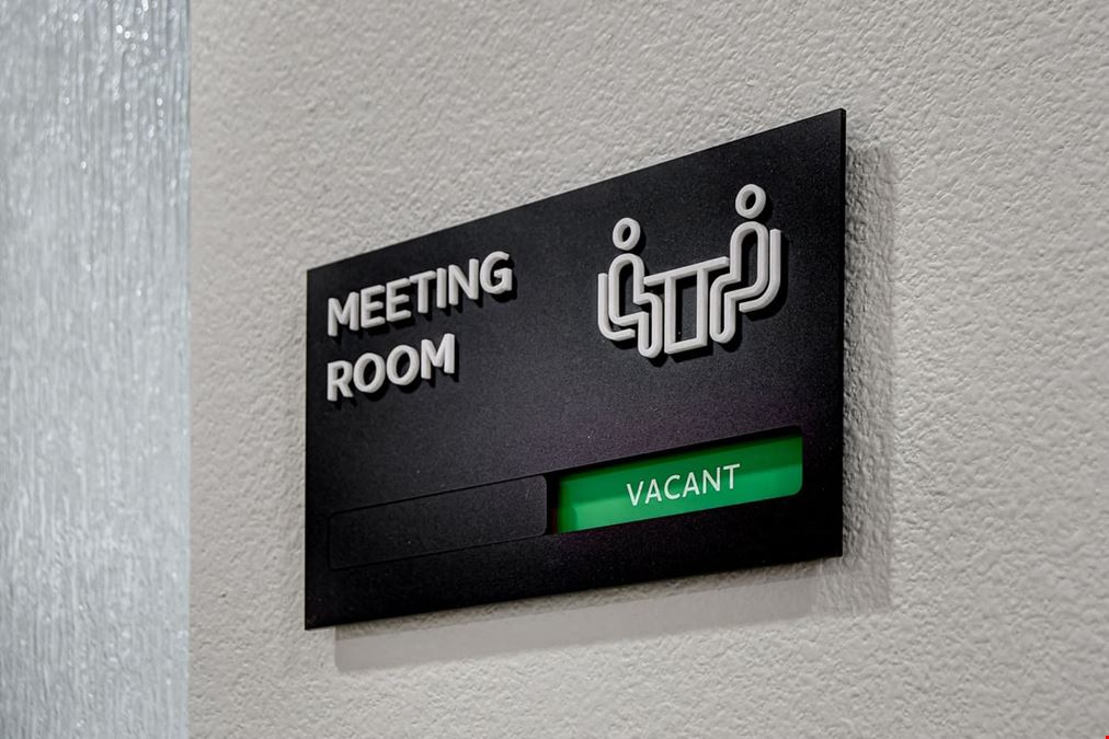 Incubase Workspace Huddle Room