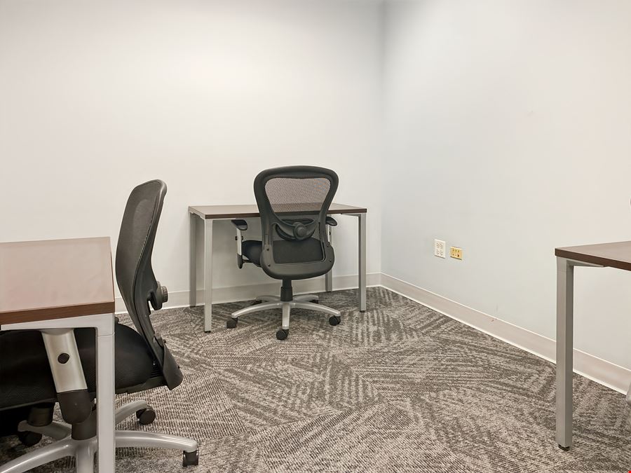 IL, Warrenville - Cantera