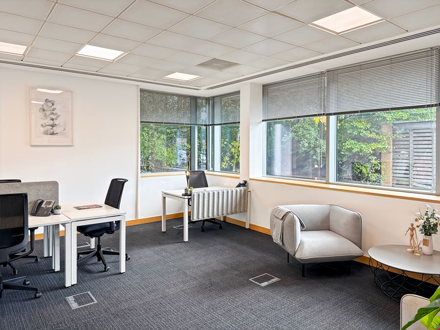 Regus - Cambourne