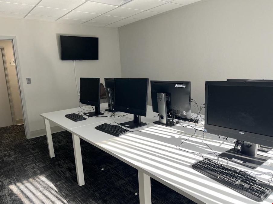 Co-Work Room