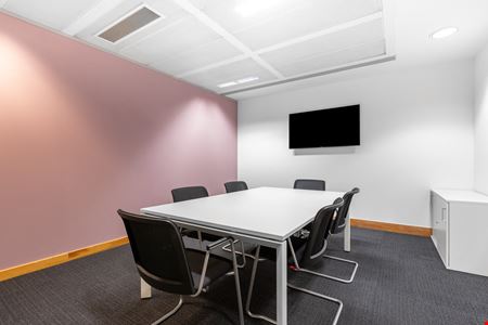 Preview of Richmond Station Kew Road Coworking space for Rent in Richmond