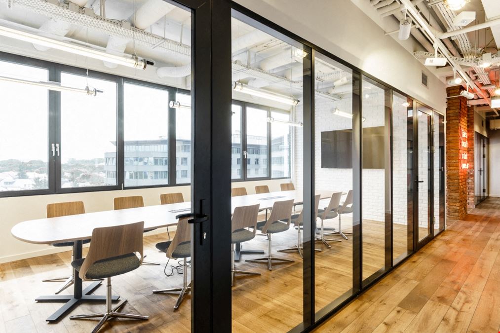 Brain Embassy Jerozolimskie