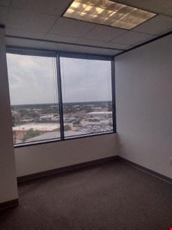 6671 Southwest Freeway