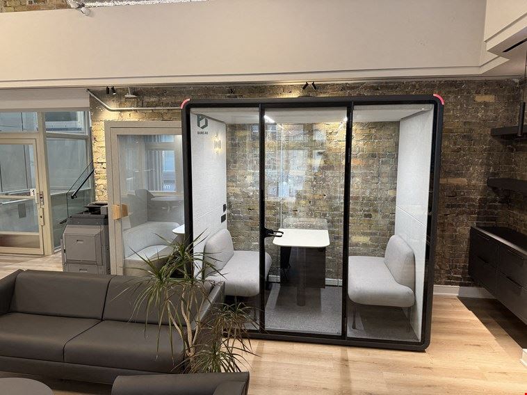Meeting Booth