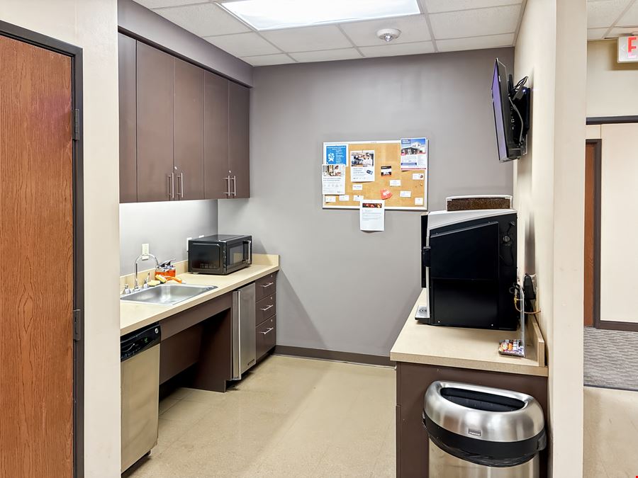 TX, Grapevine - Vineyard Centre II