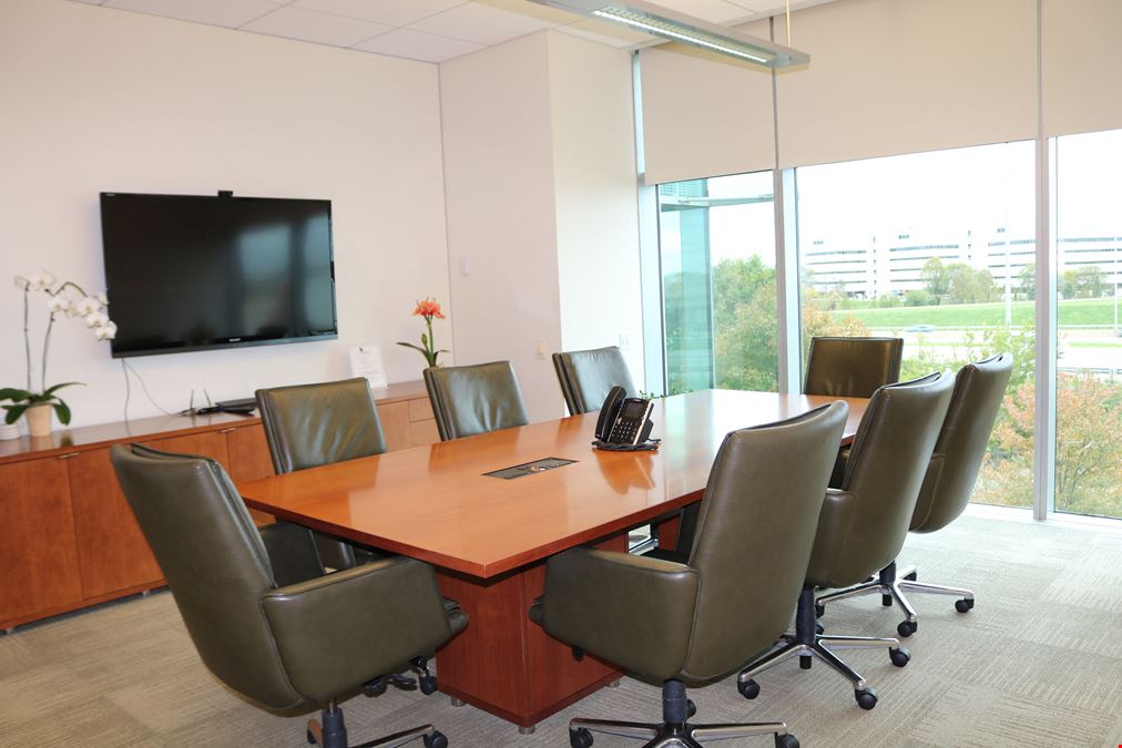 Primacy Business Center