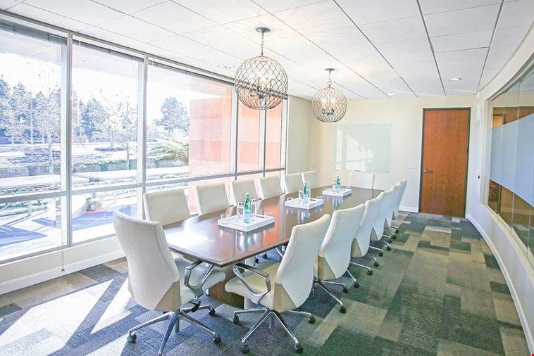 14 Person Meeting Room - Board