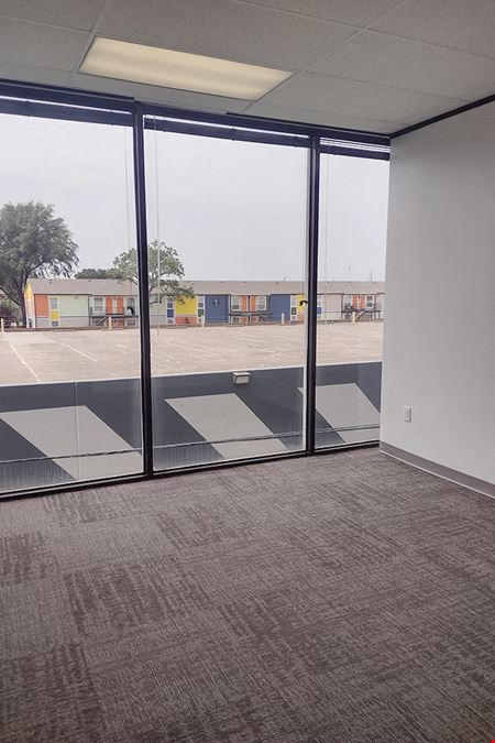 Workstyle Flexible Spaces - 340-350 N Sam Houston Pkwy E