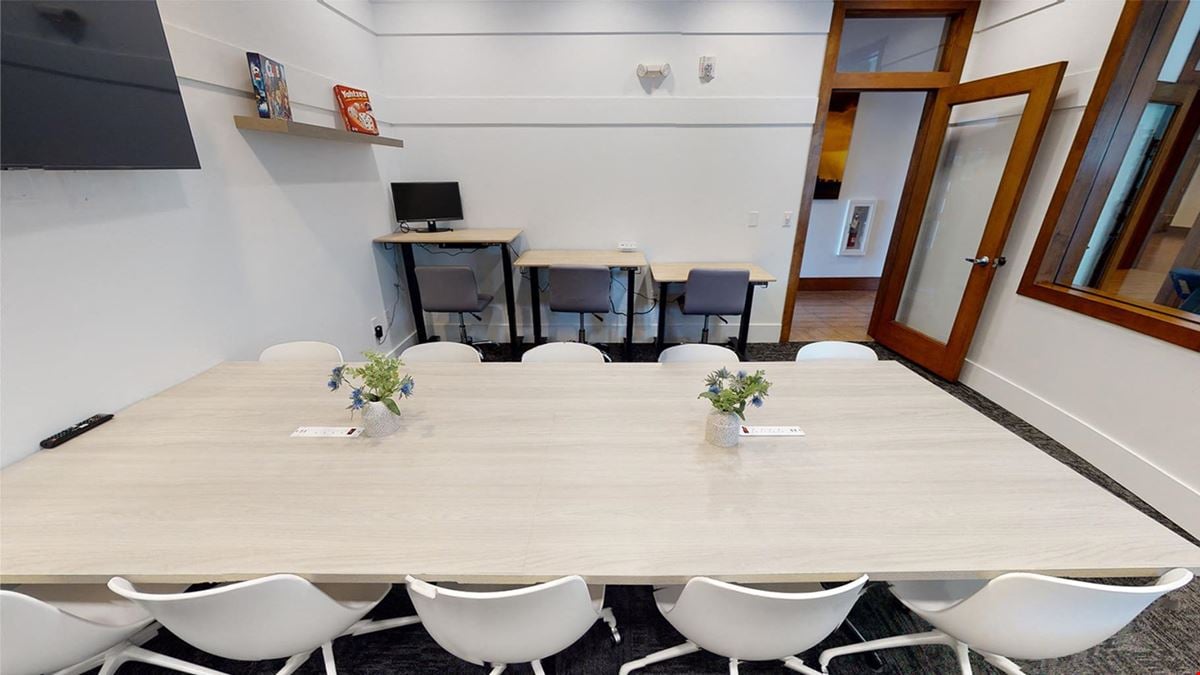 Apt CoWork at The Marq - Open Seating