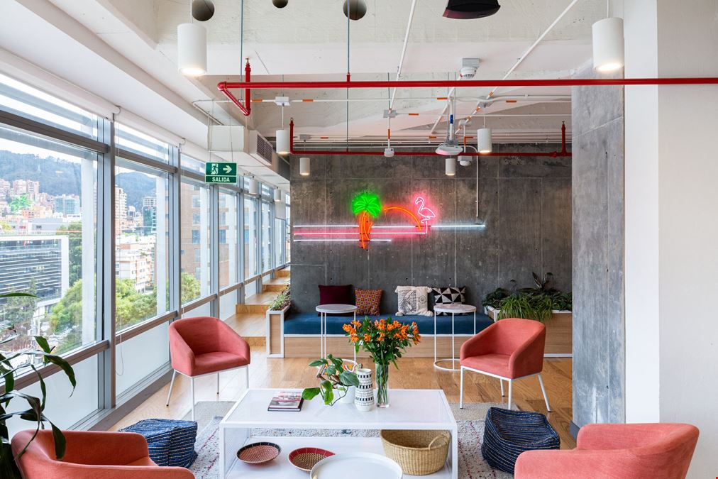 Carrera 11B # 99 - 25