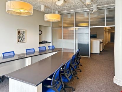 Regus - Indianapolis - E Washington Street
