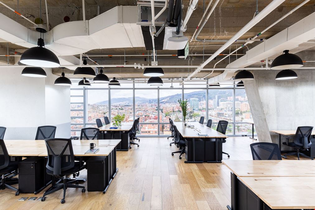 Carrera 11B # 99 - 25