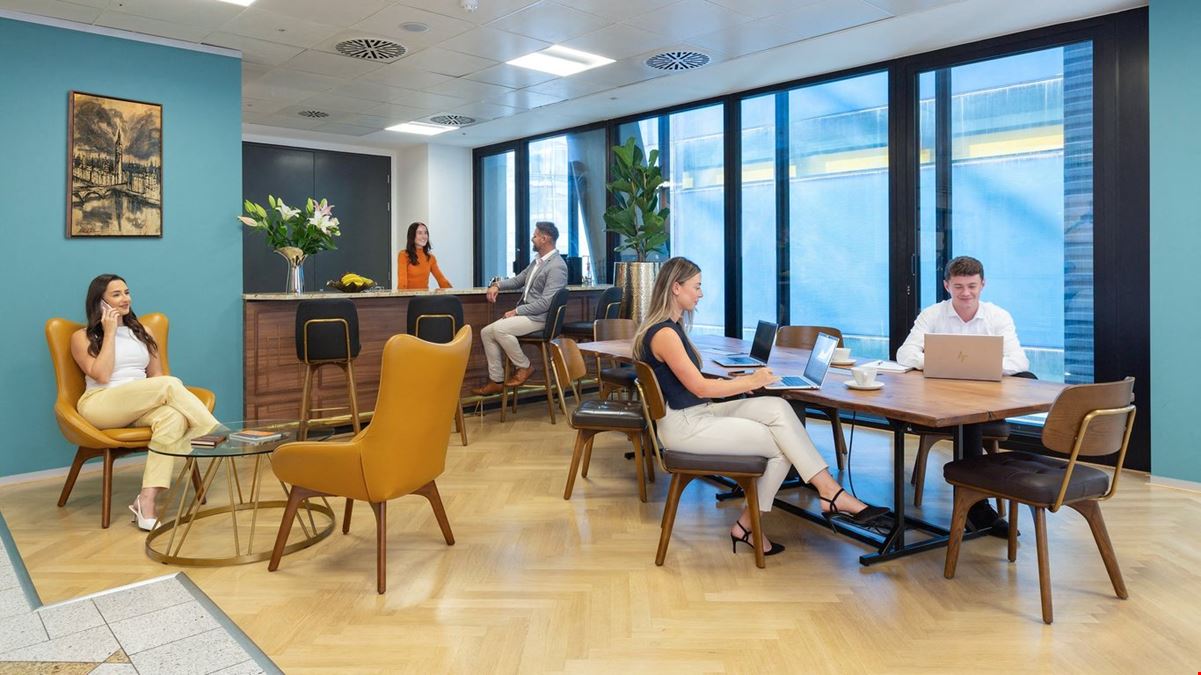 Servcorp (Per Oper Do not Publish) - Servcorp - Leadenhall Building