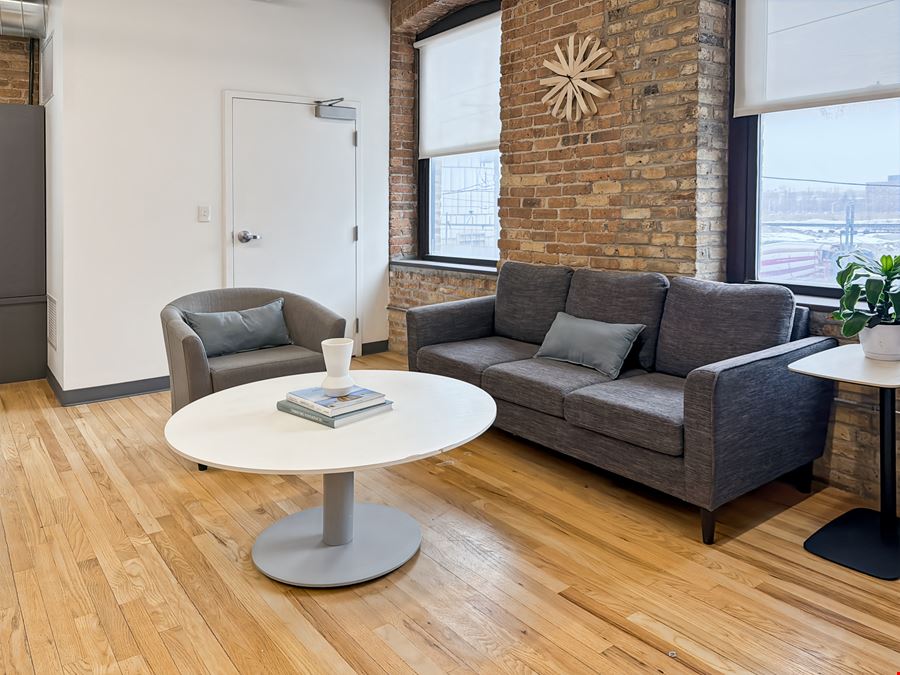 Regus - Chicago - Goose Island