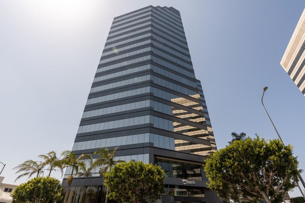 CA, Los Angeles - 12100 Wilshire Blvd