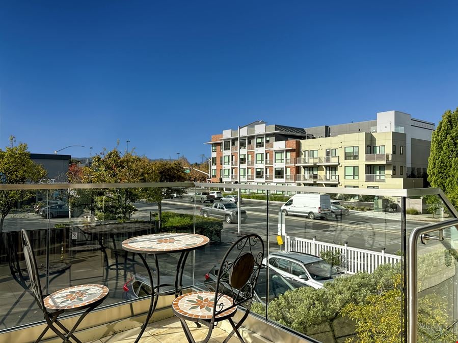 CA, Palo Alto - Page Mill Rd