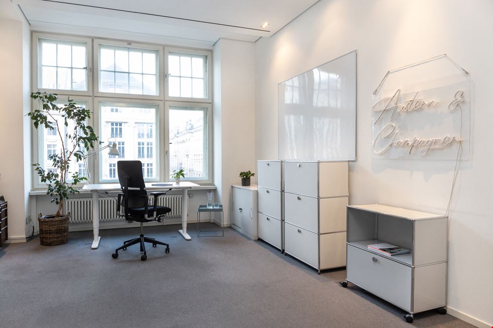 THE GATE BERLIN - UDL