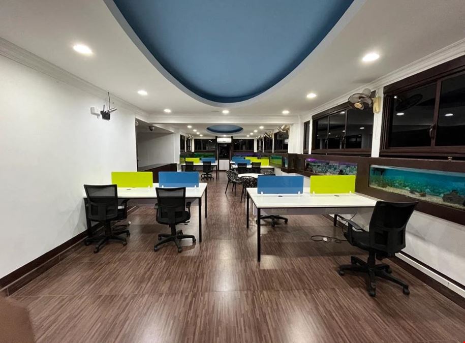 Pulsebay - Coworking - White Town