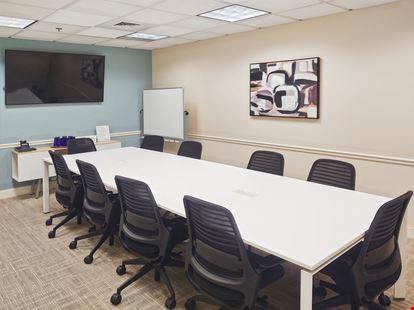 Regus - Savannah - 22 Bull St
