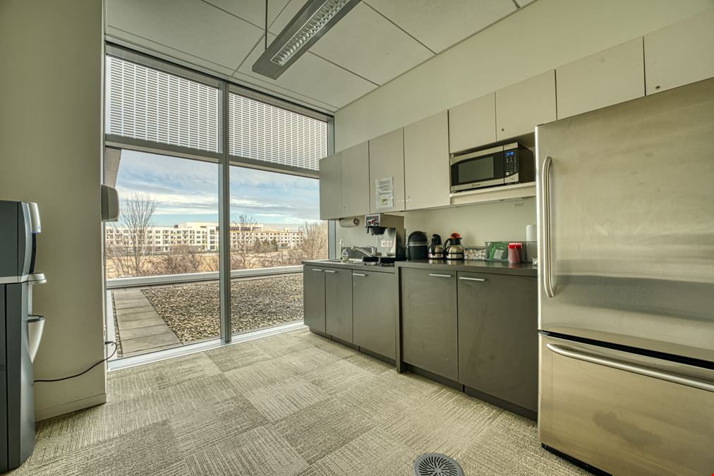 Primacy Business Center